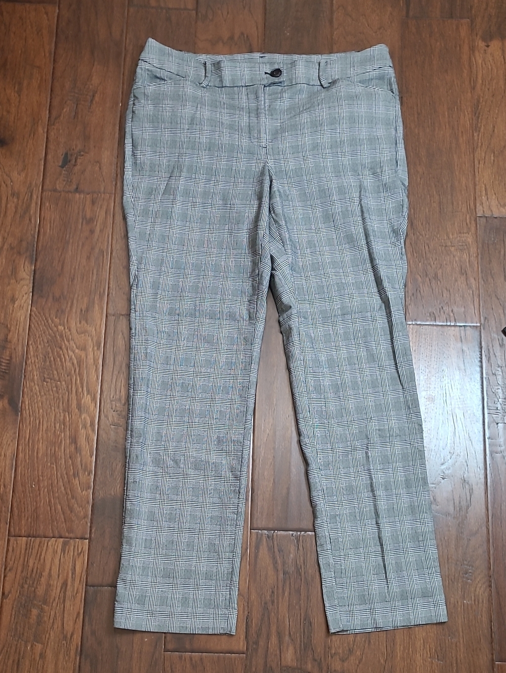 Lane Bryant Black & White Plaid Trousers size 18
